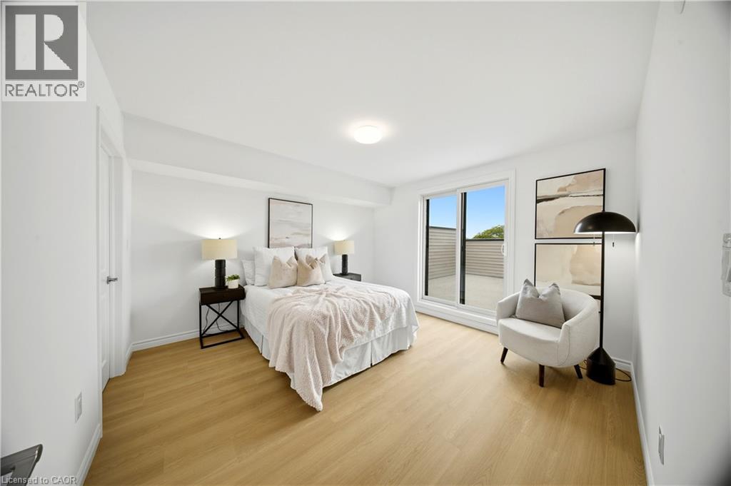 2 Slessor Boulevard Unit# 12, Grimsby, ON - Indoor Photo Showing Bedroom