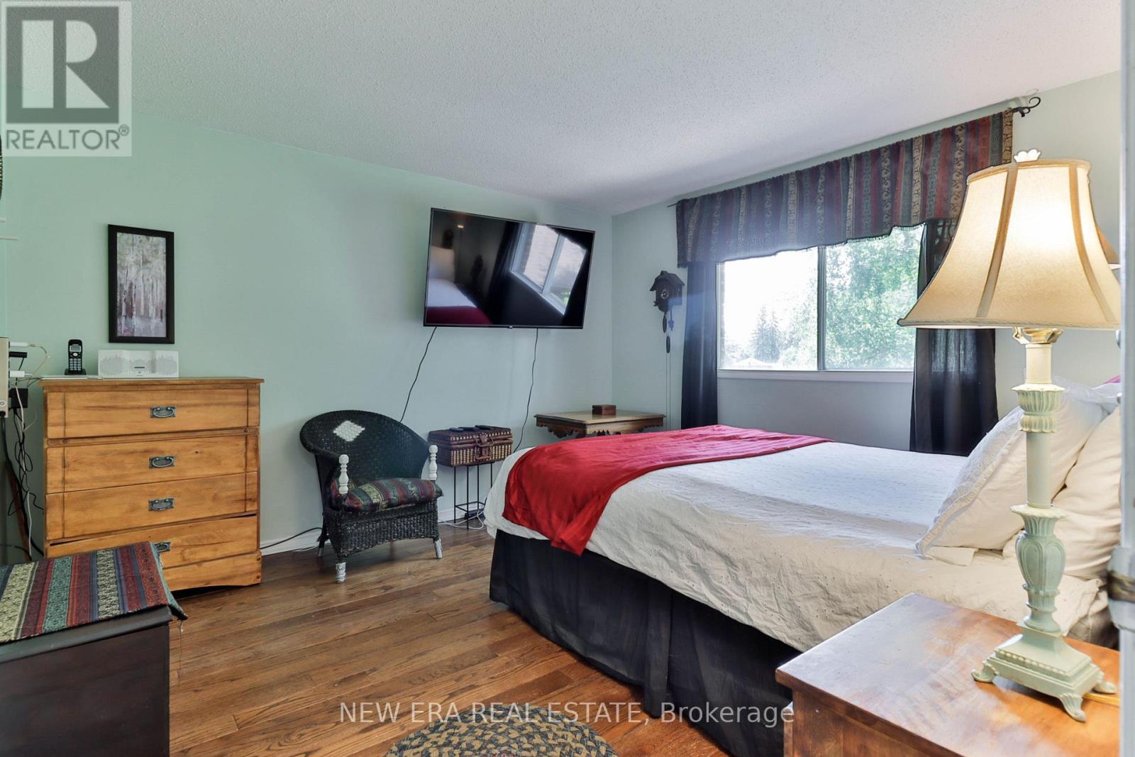 37 Glenthorne Drive, Toronto, ON - Indoor Photo Showing Bedroom