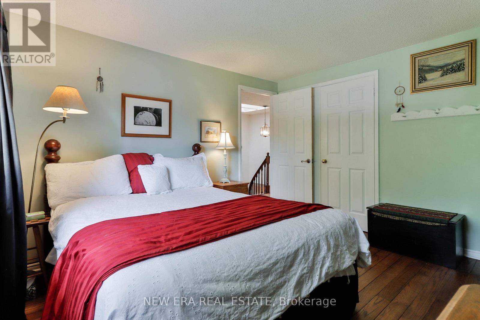 37 Glenthorne Drive, Toronto, ON - Indoor Photo Showing Bedroom