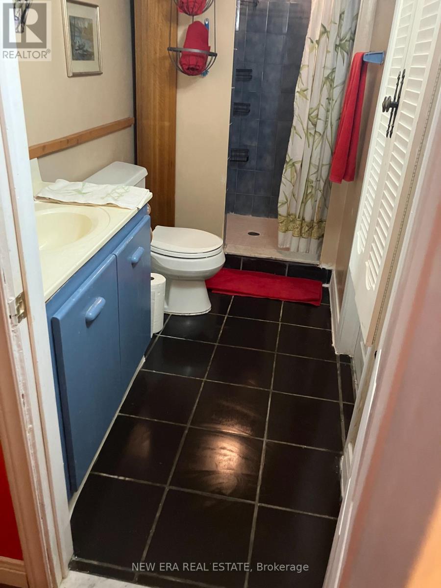 37 Glenthorne Drive, Toronto, ON - Indoor Photo Showing Bathroom