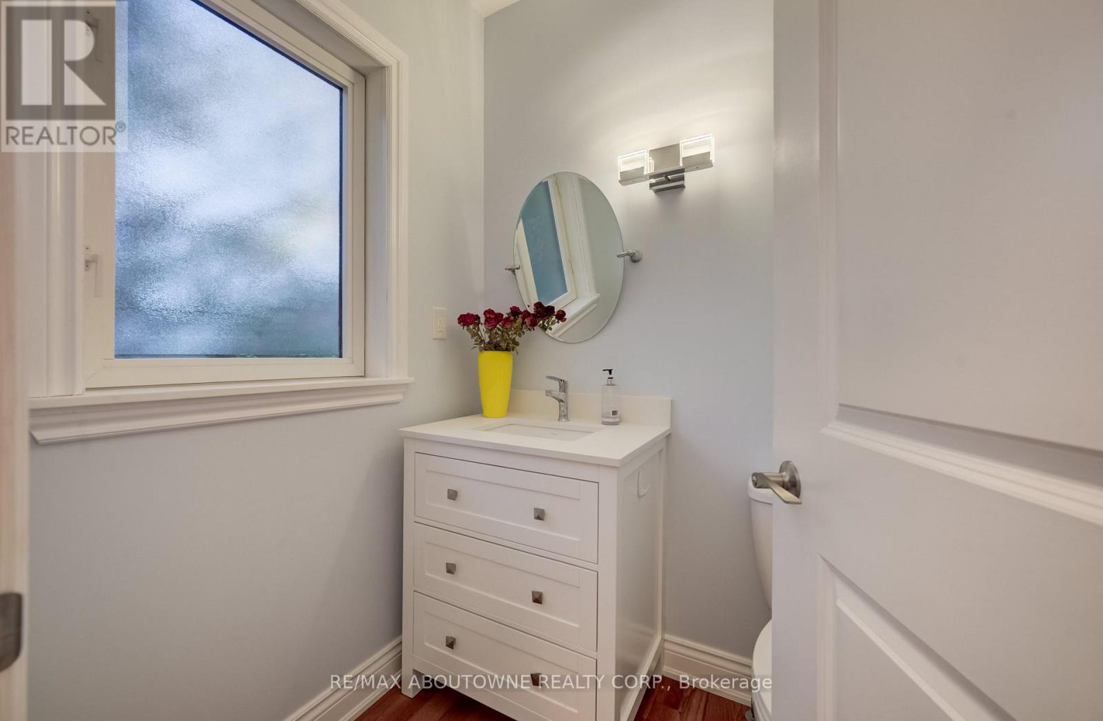 3091 Parkerhill Road, Mississauga, ON - Indoor Photo Showing Bathroom