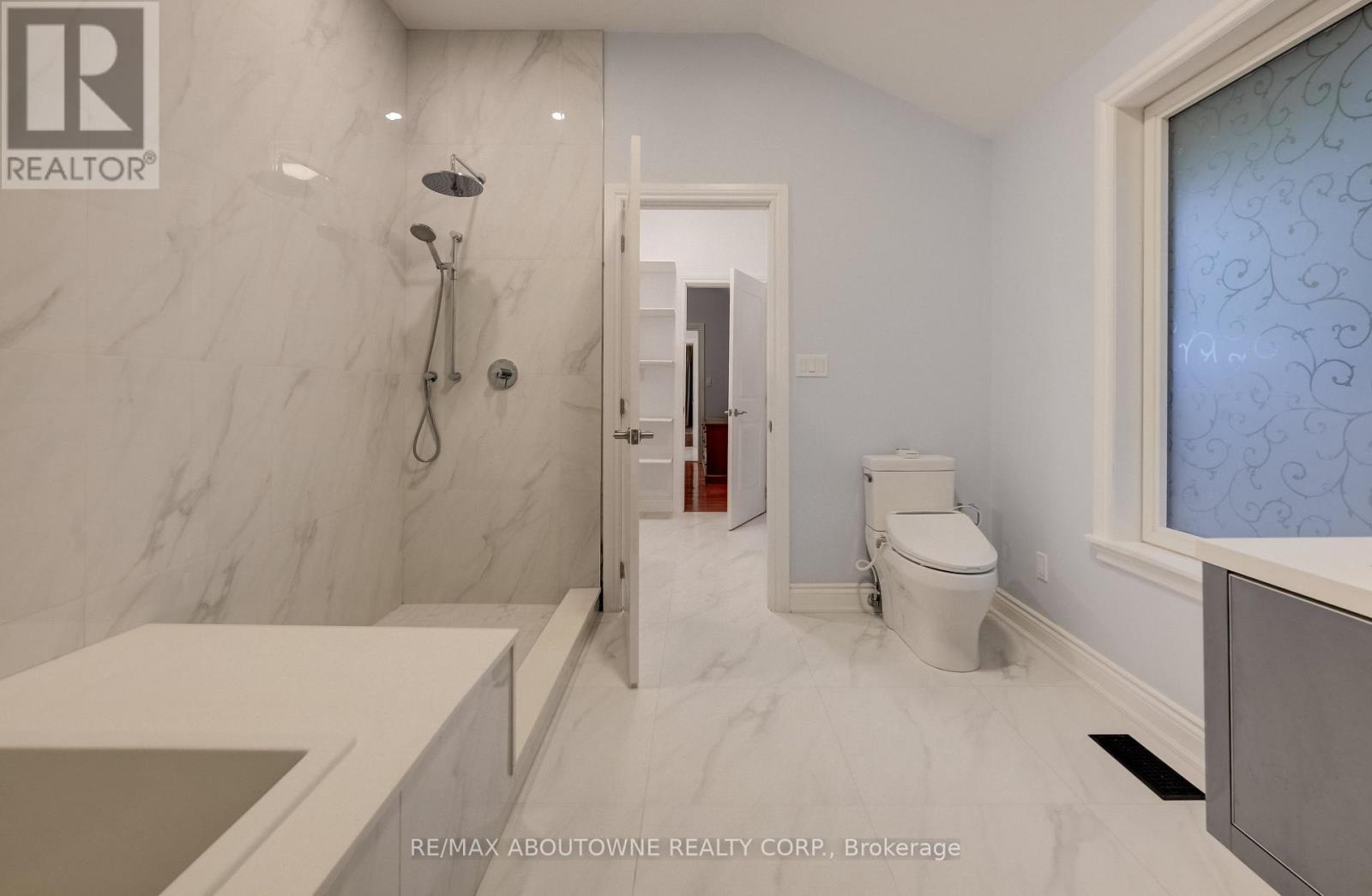 3091 Parkerhill Road, Mississauga, ON - Indoor Photo Showing Bathroom
