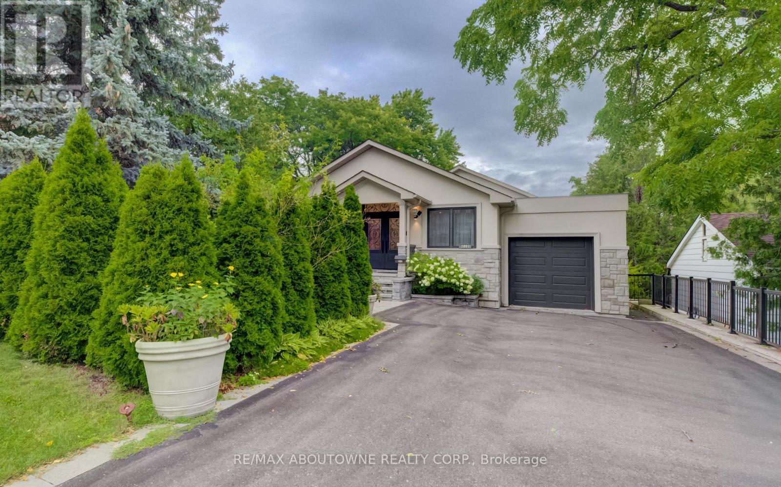3091 Parkerhill Road, Mississauga, ON - Outdoor