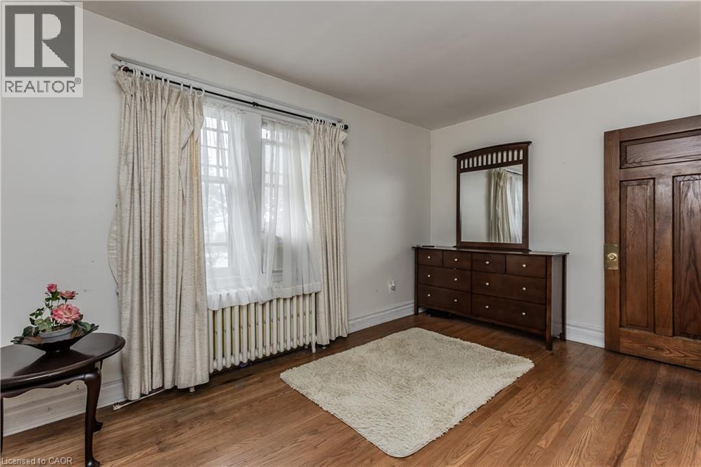 1088 King Street E, Hamilton, ON - Indoor Photo Showing Other Room