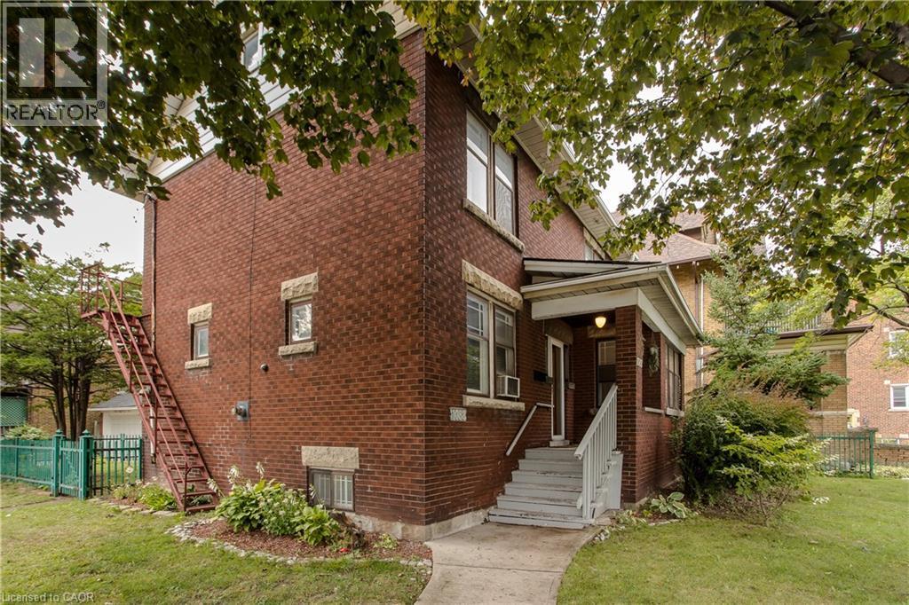 1088 King Street E, Hamilton, ON - Outdoor