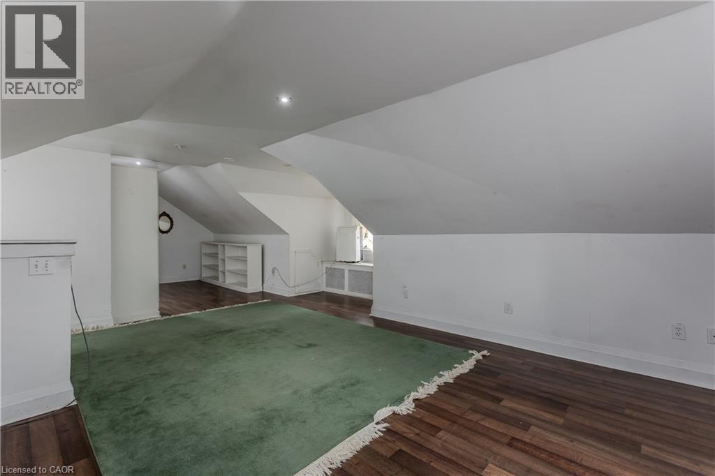 1088 King Street E, Hamilton, ON - Indoor Photo Showing Other Room