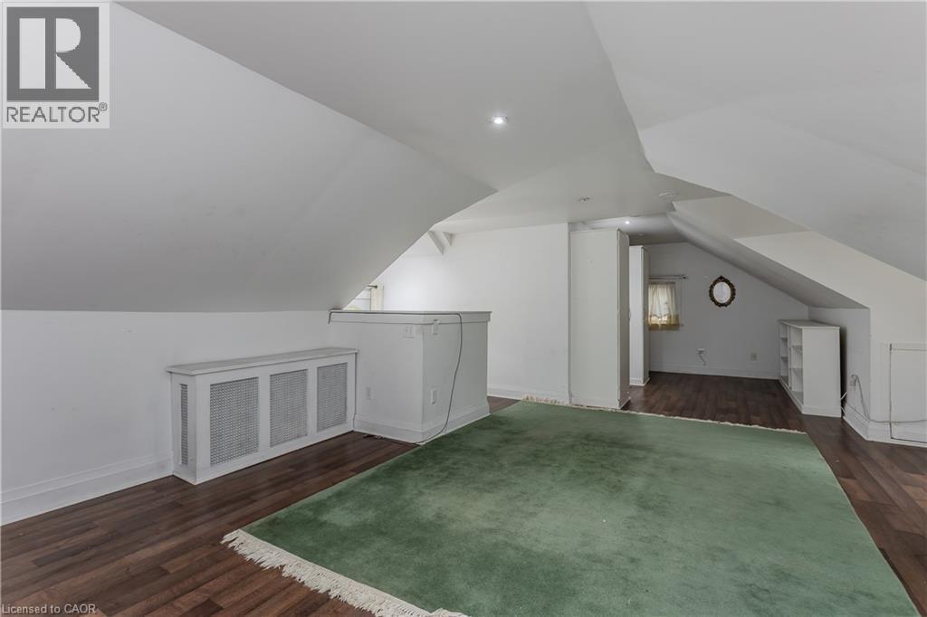1088 King Street E, Hamilton, ON - Indoor Photo Showing Other Room