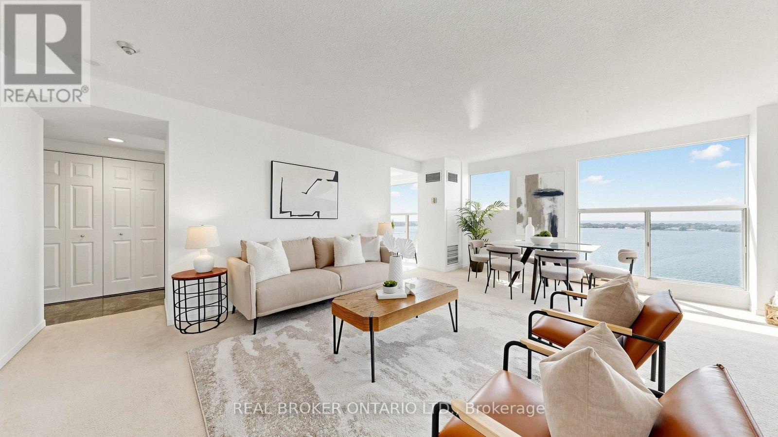 2108 - 99 Harbour Square, Toronto, ON - Indoor Photo Showing Living Room