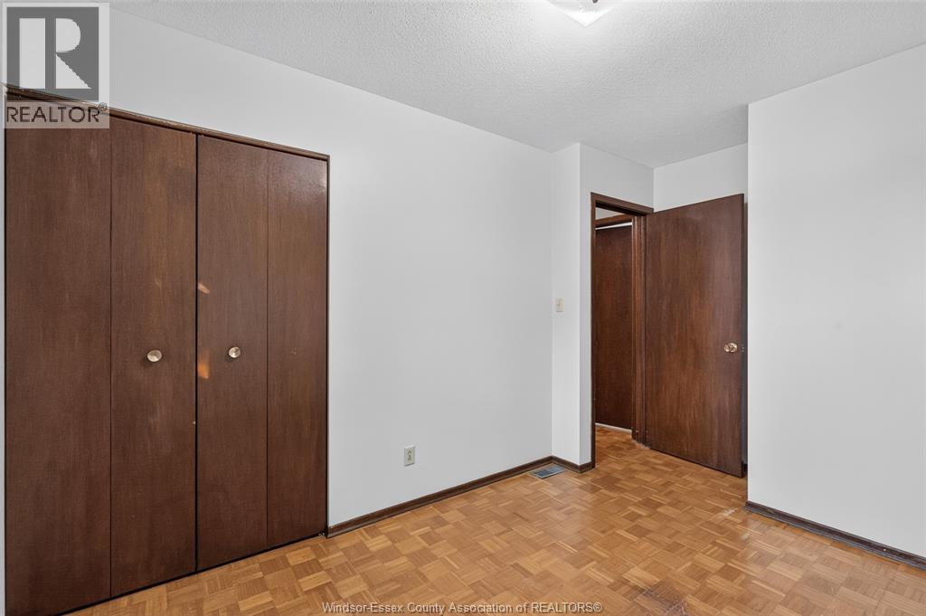 5015 Colbourne, Windsor, ON