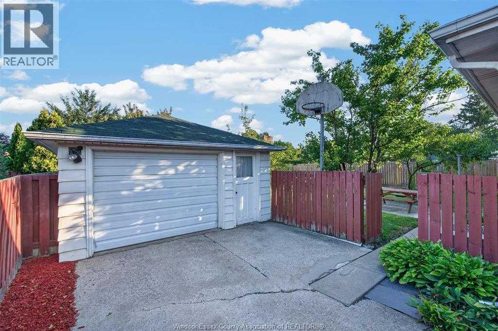 5015 Colbourne, Windsor, ON