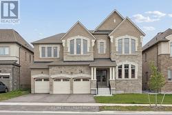 72 SILK TWIST DRIVE East Gwillimbury, ON L9N 0W4