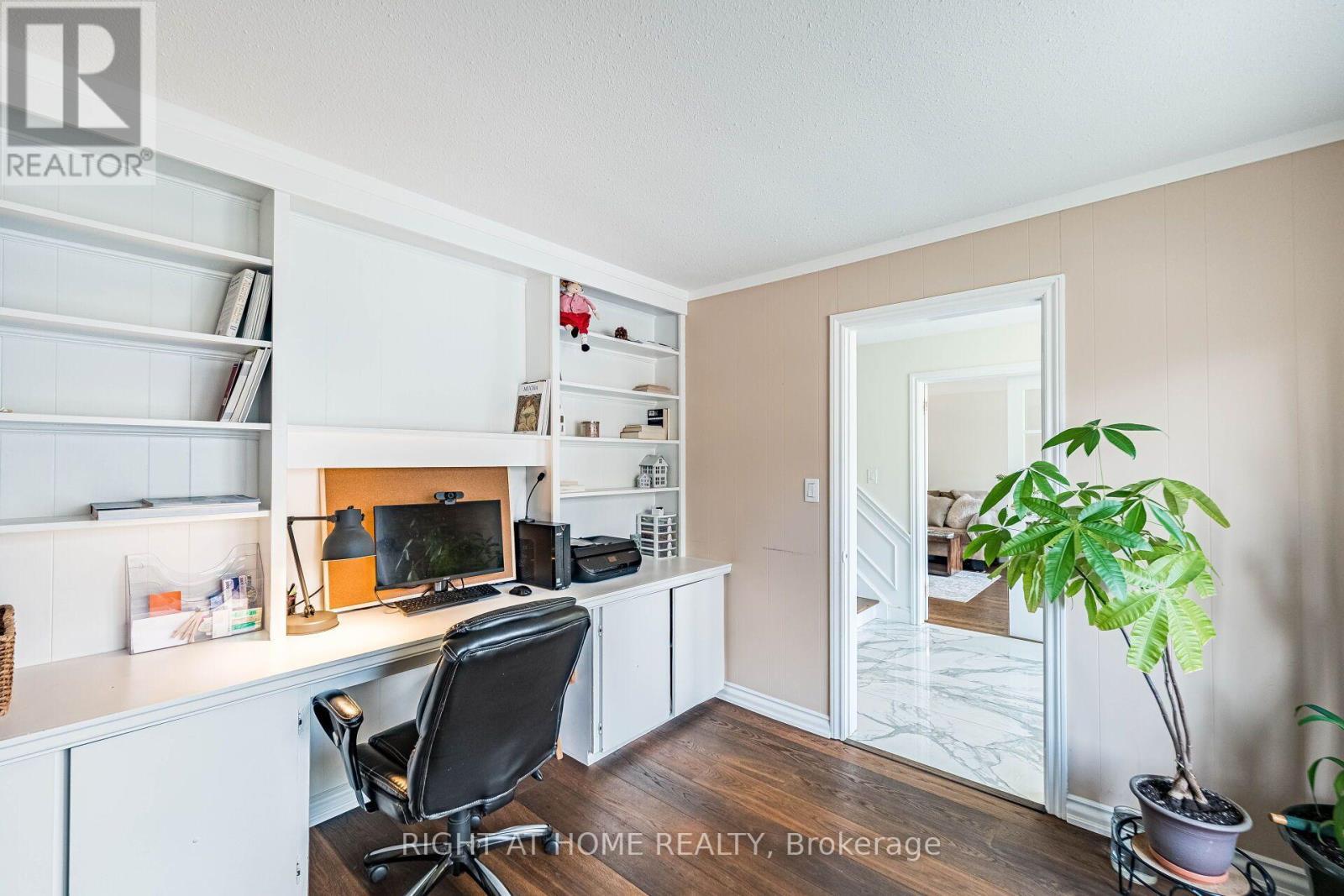 1941 Four Seasons Drive, Burlington, ON - Indoor Photo Showing Office