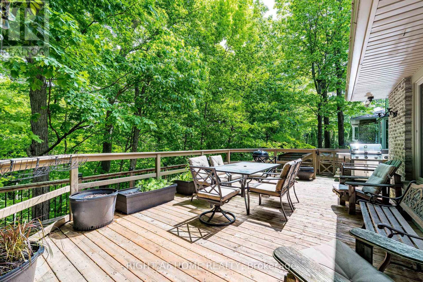 1941 Four Seasons Drive, Burlington, ON - Outdoor With Deck Patio Veranda