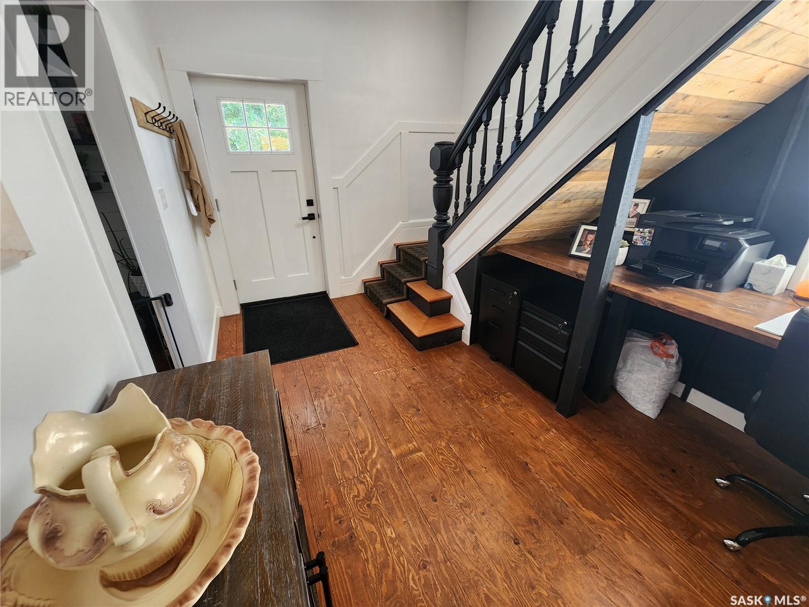 1401 3Rd Street, Estevan, SK - Indoor Photo Showing Other Room
