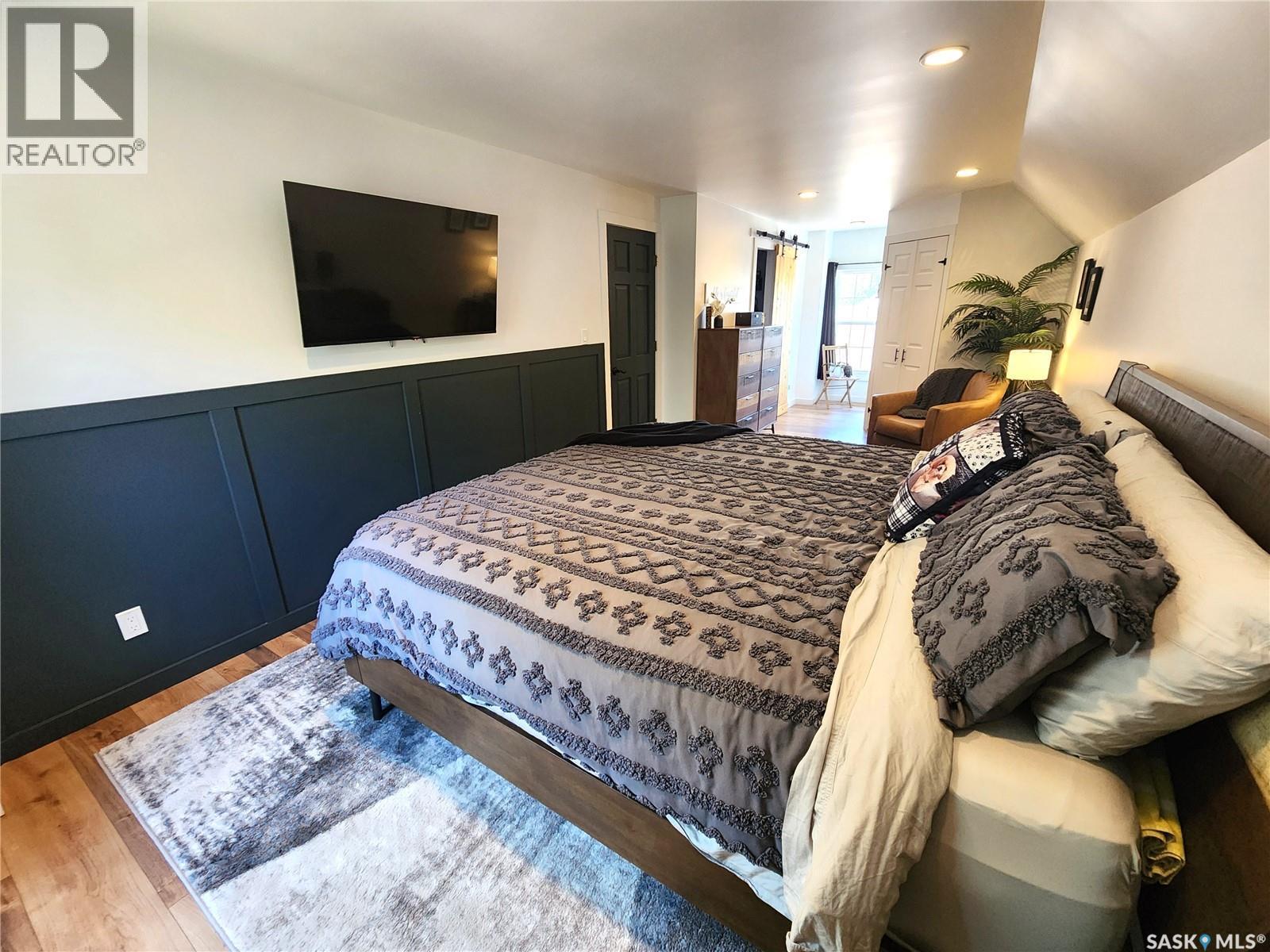 1401 3Rd Street, Estevan, SK - Indoor Photo Showing Bedroom