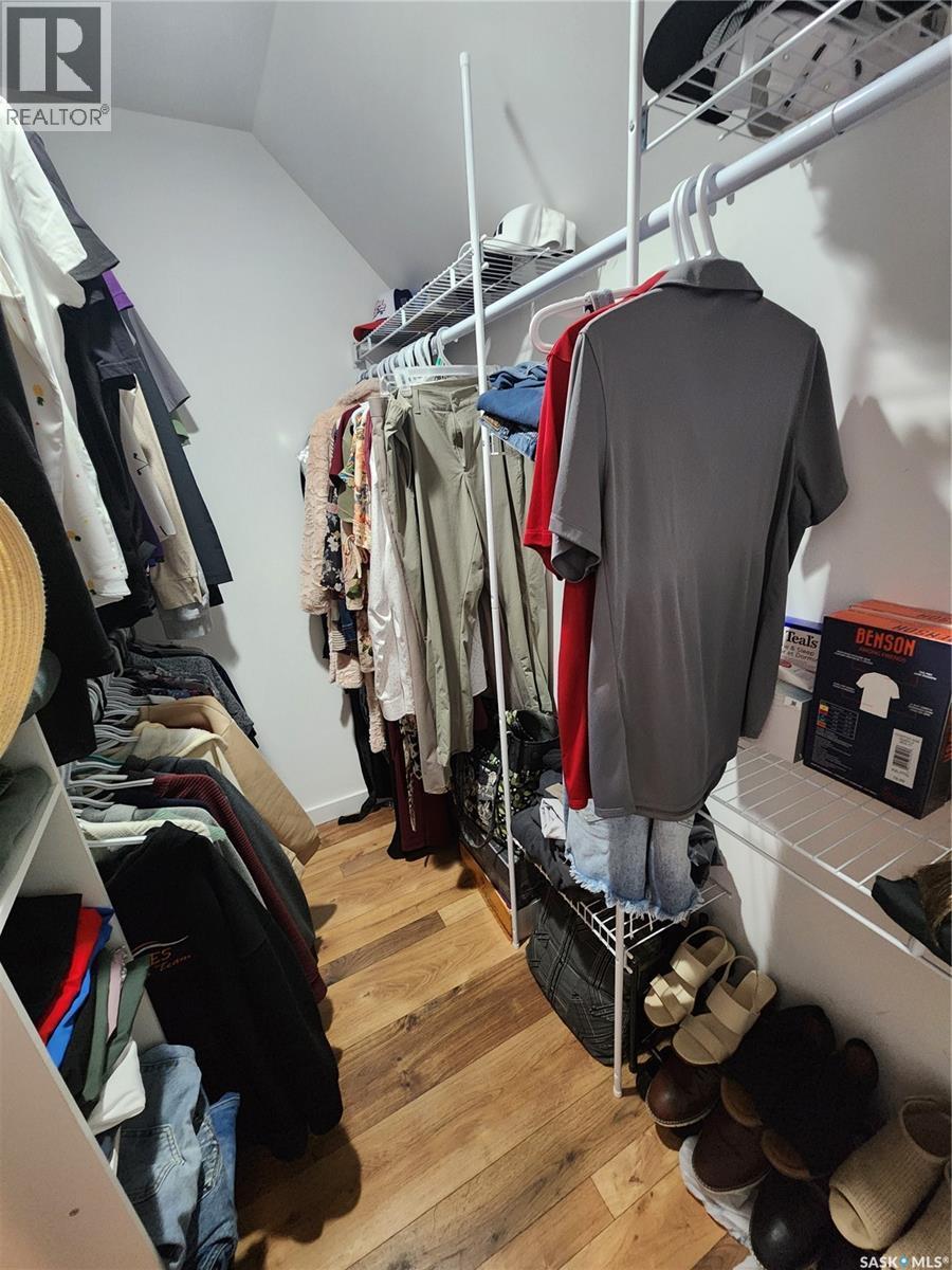 1401 3Rd Street, Estevan, SK - Indoor With Storage