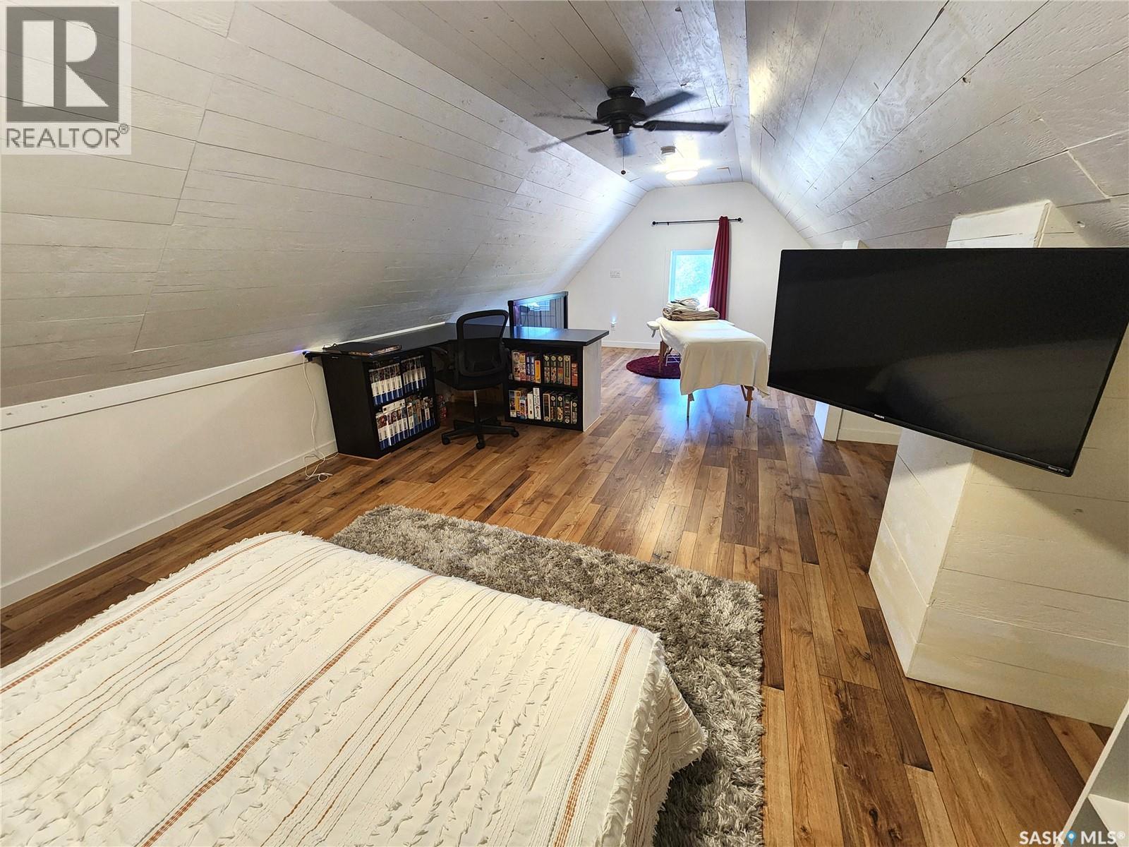 1401 3Rd Street, Estevan, SK - Indoor Photo Showing Other Room