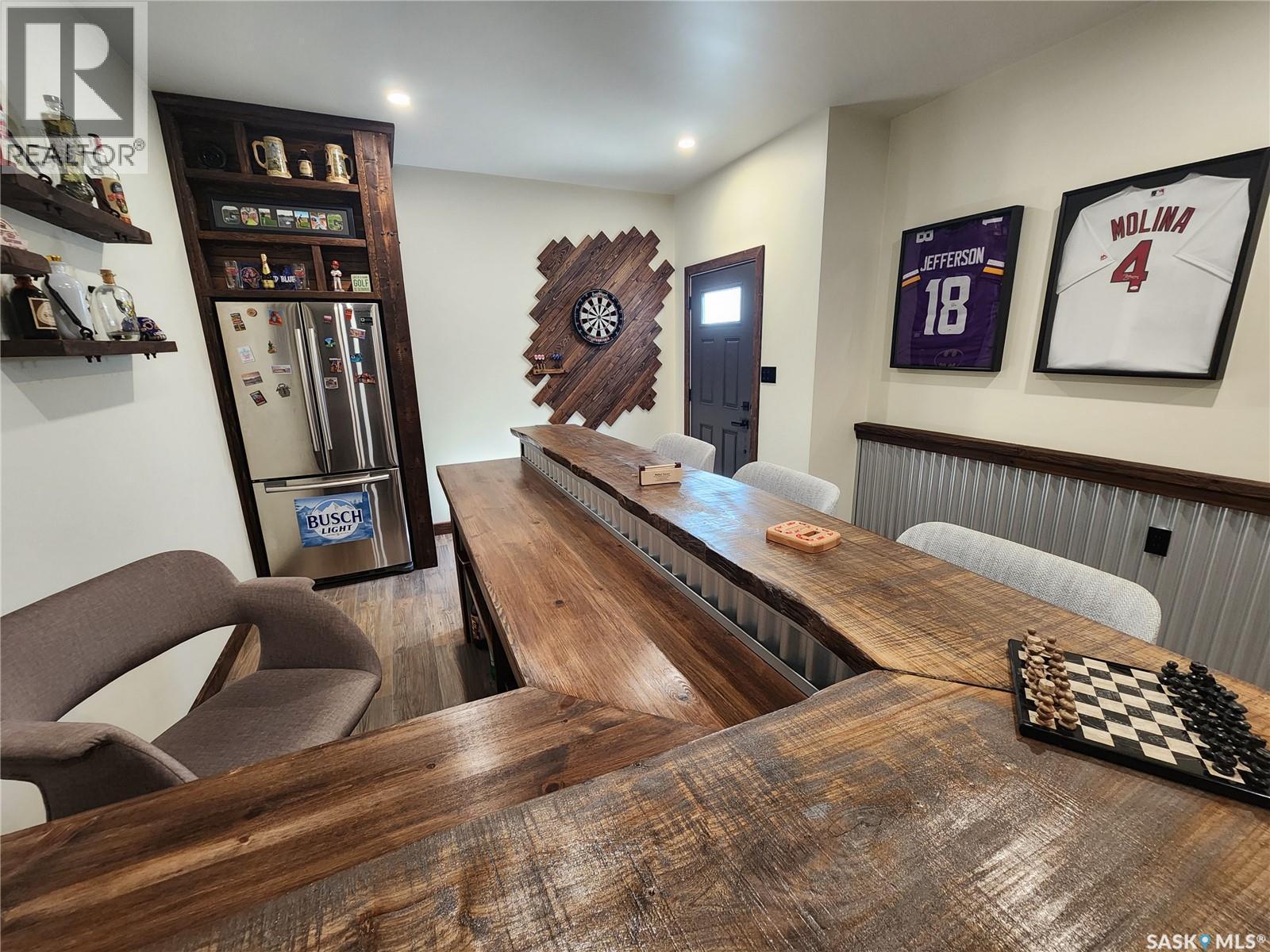 1401 3Rd Street, Estevan, SK - Indoor