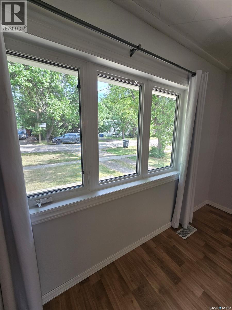 906 Pacific Street, Grenfell, SK - Indoor Photo Showing Other Room