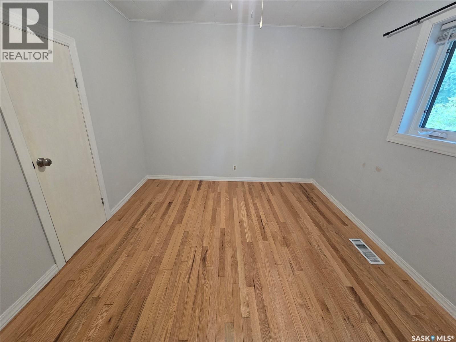 906 Pacific Street, Grenfell, SK - Indoor Photo Showing Other Room