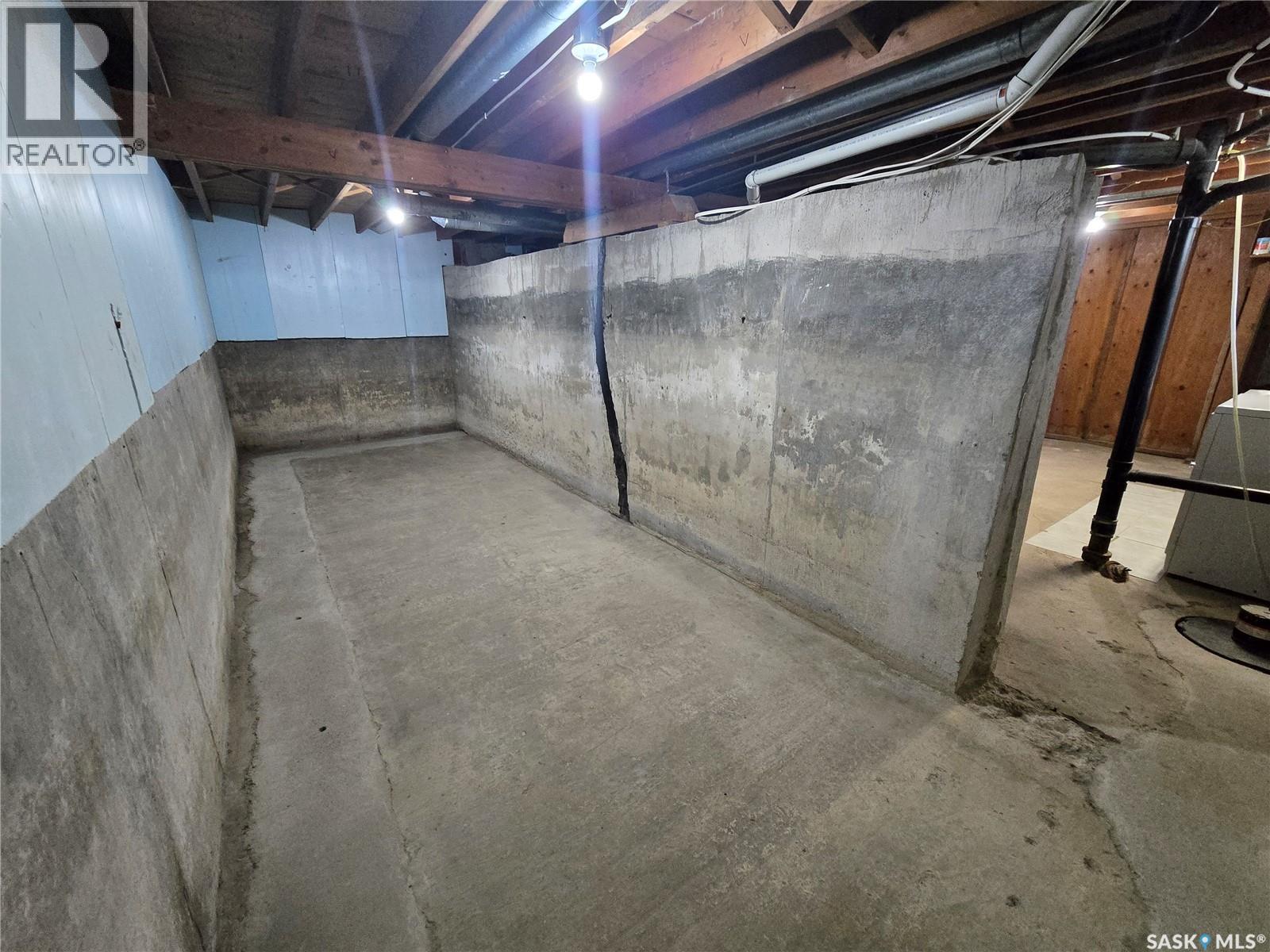 906 Pacific Street, Grenfell, SK - Indoor Photo Showing Basement