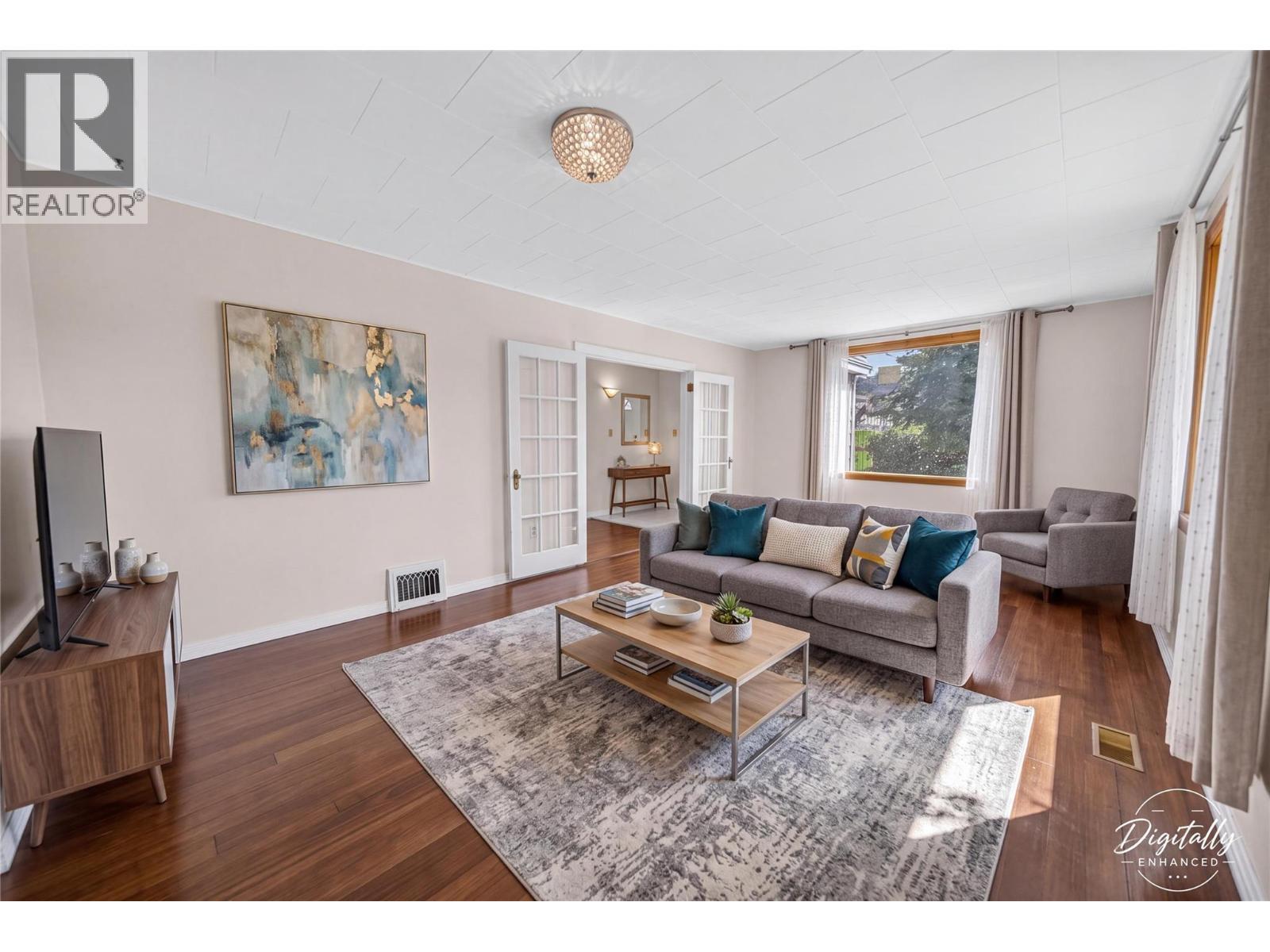 691 3Rd Avenue, Fernie, BC - Indoor Photo Showing Other Room