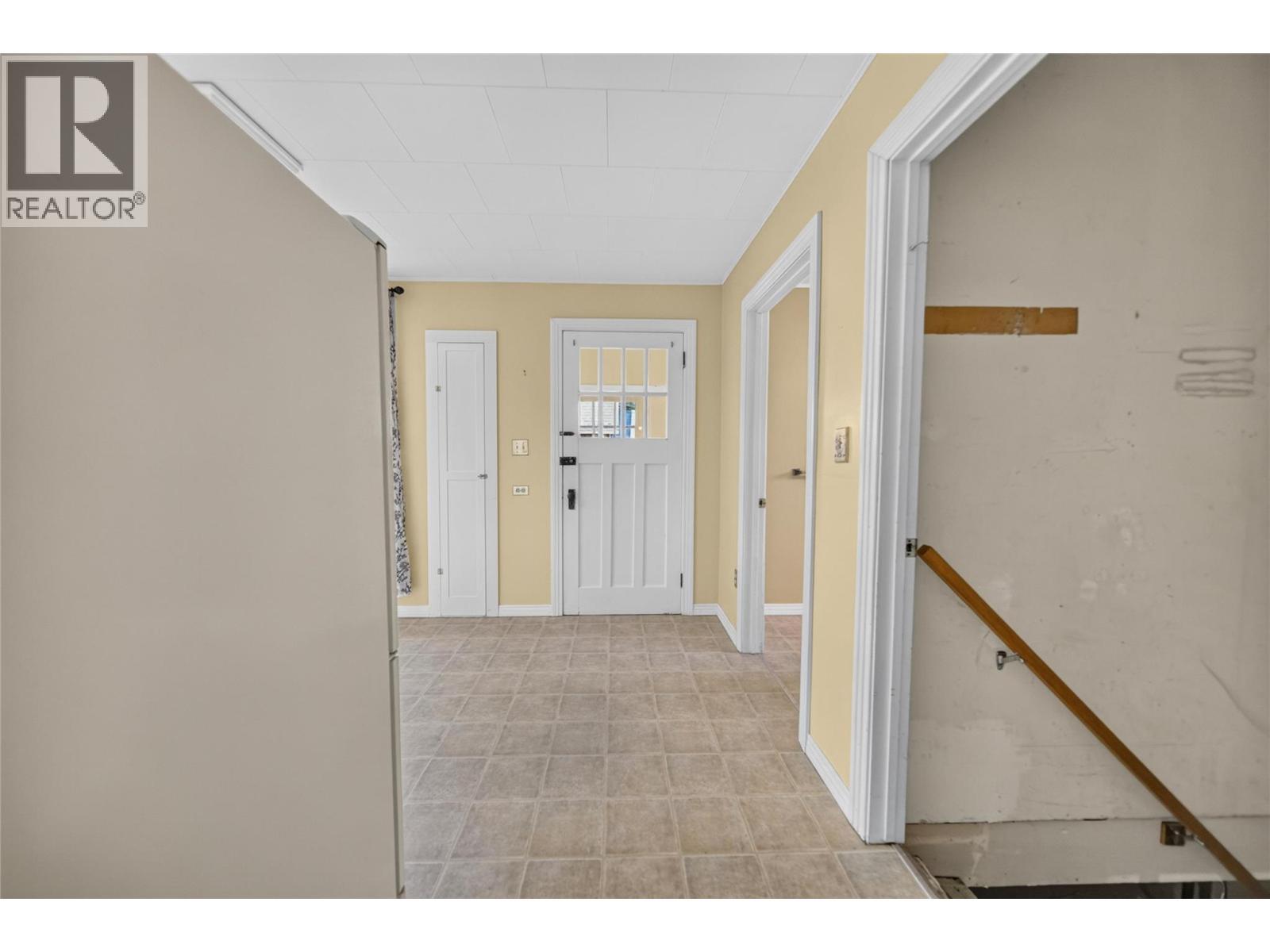 691 3Rd Avenue, Fernie, BC - Indoor Photo Showing Other Room
