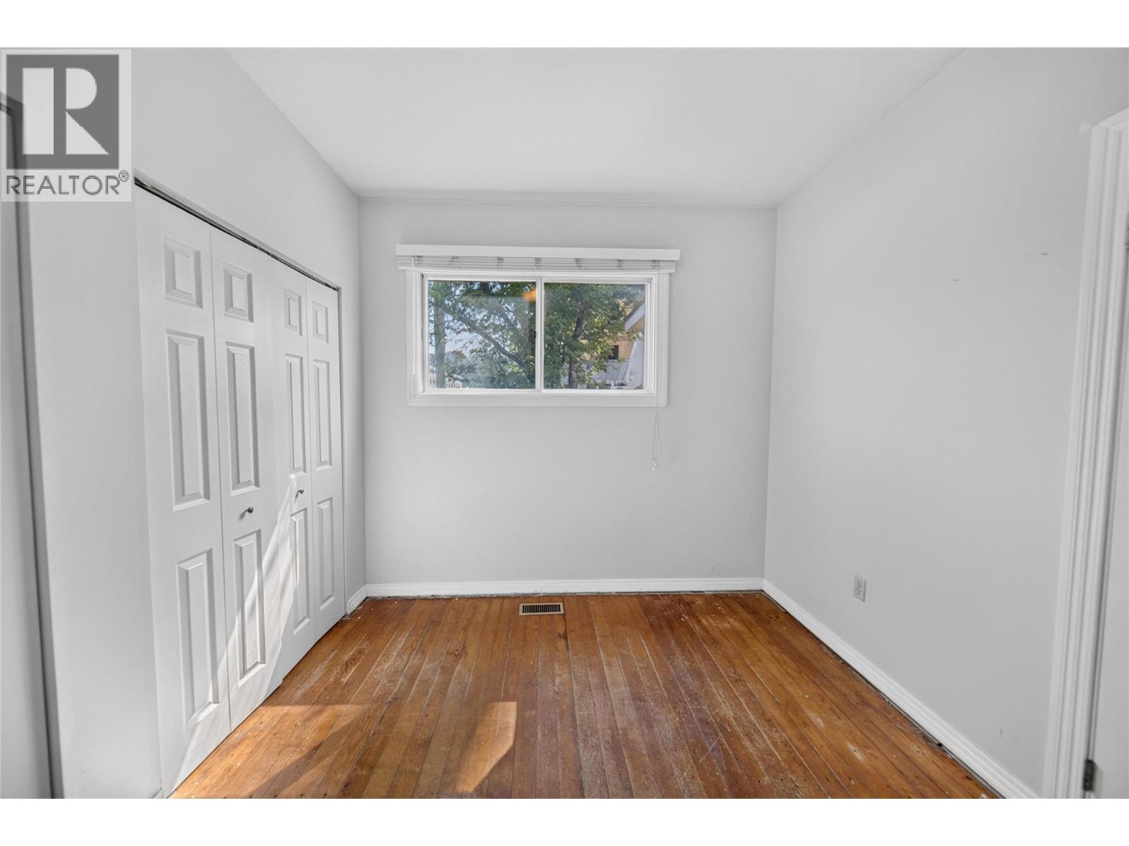 691 3Rd Avenue, Fernie, BC - Indoor Photo Showing Other Room