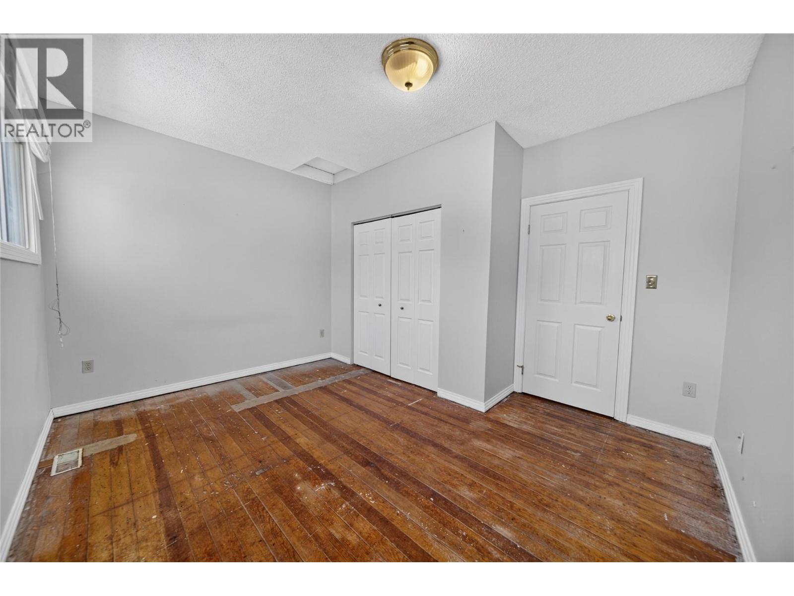 691 3Rd Avenue, Fernie, BC - Indoor Photo Showing Other Room