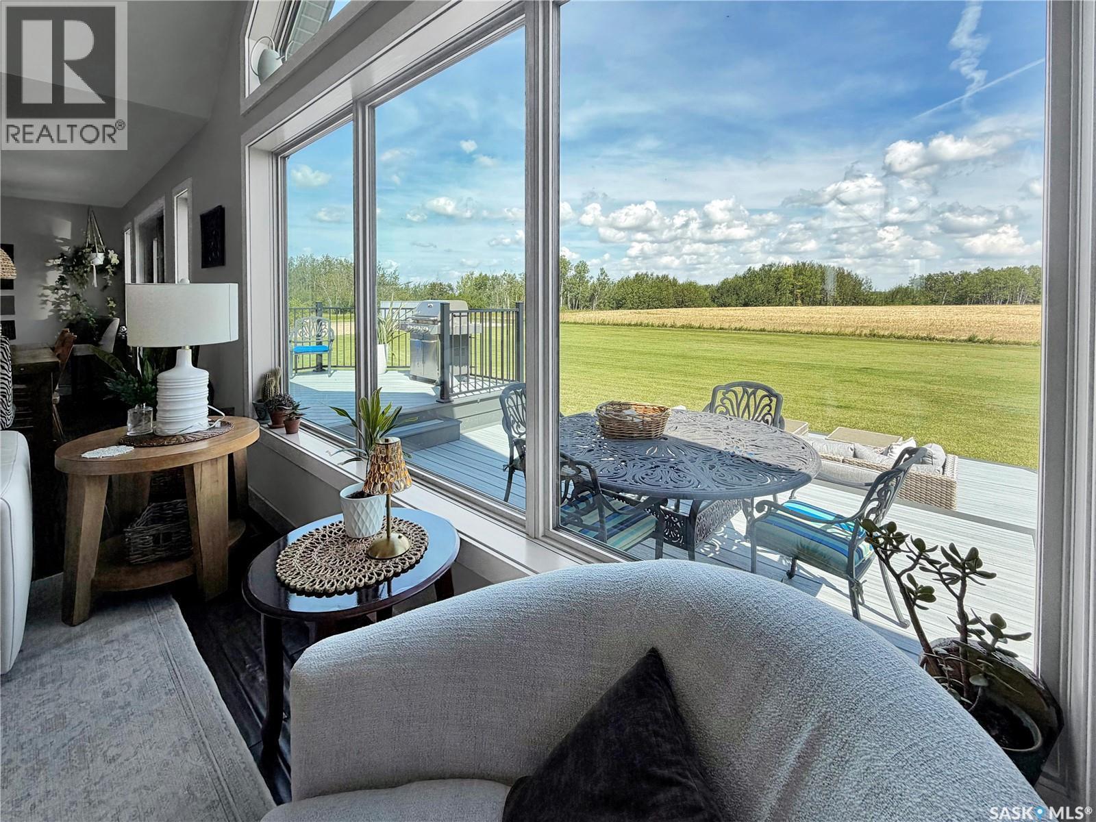 Bell Acreage, Brock Rm No. 64, SK - Indoor
