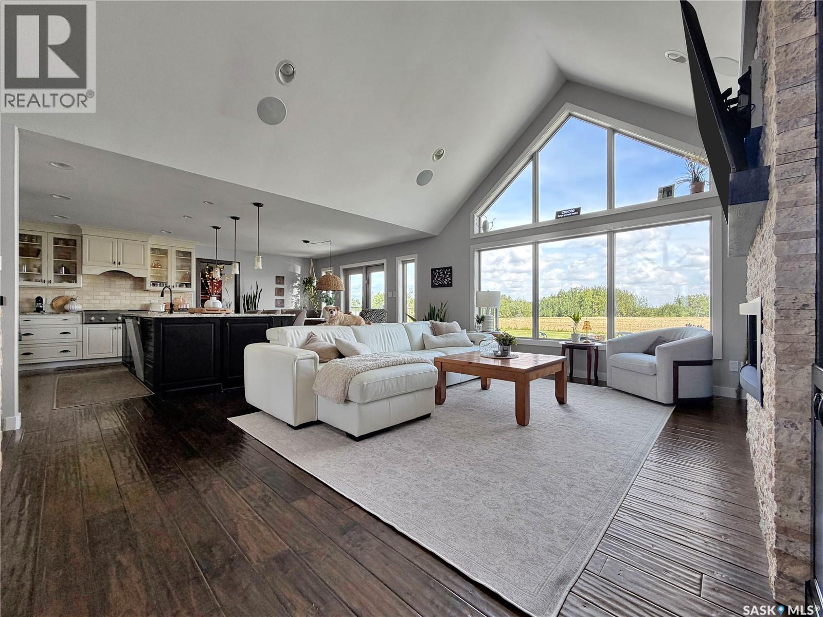 Bell Acreage, Brock Rm No. 64, SK - Indoor Photo Showing Living Room