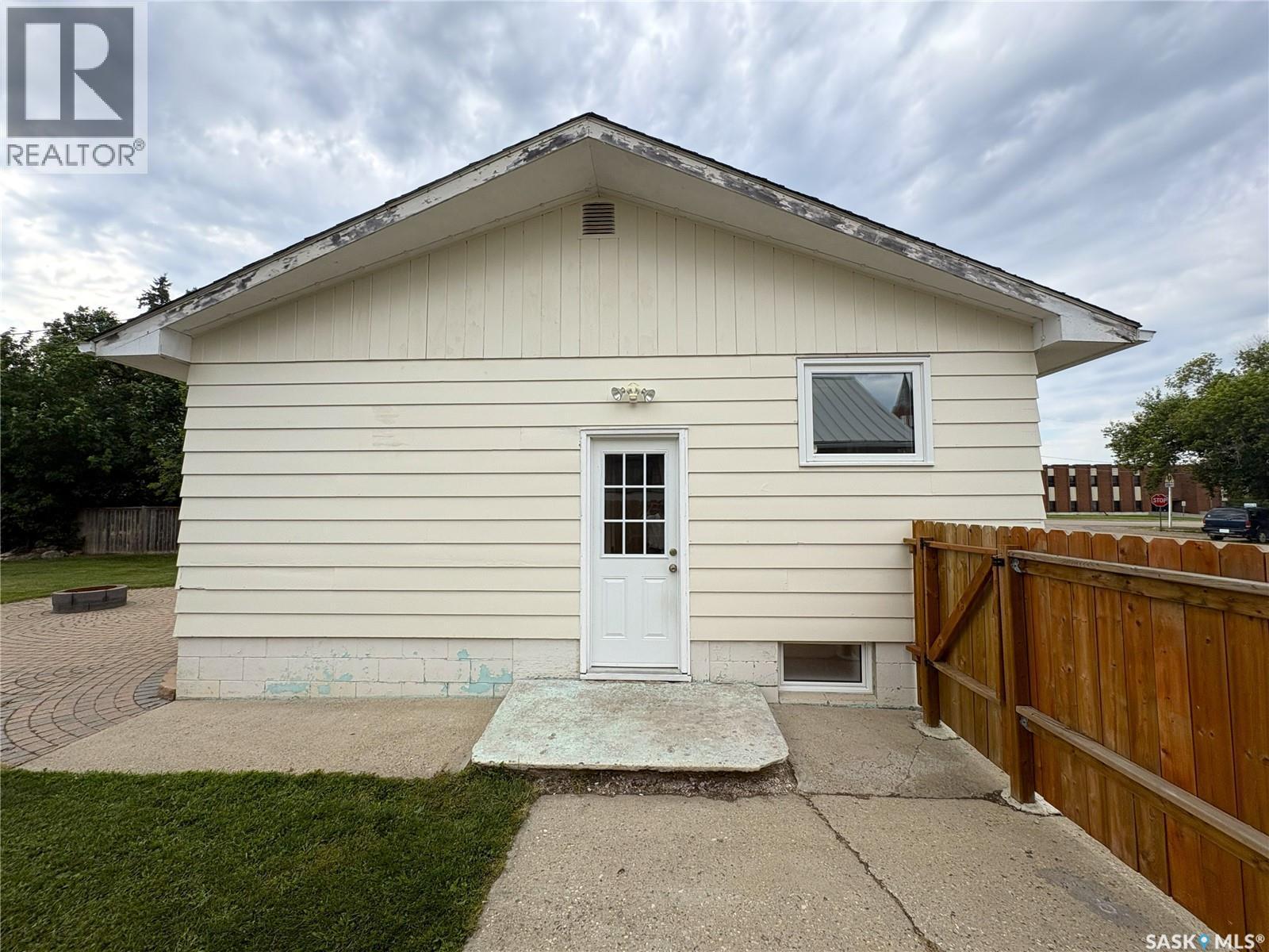 435 2Nd Avenue, Allan, SK - Outdoor With Exterior