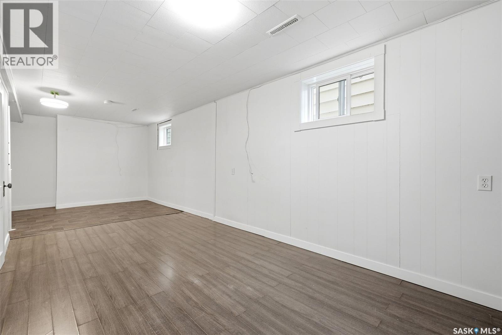 1321 Victoria Avenue, Regina, SK - Indoor Photo Showing Other Room