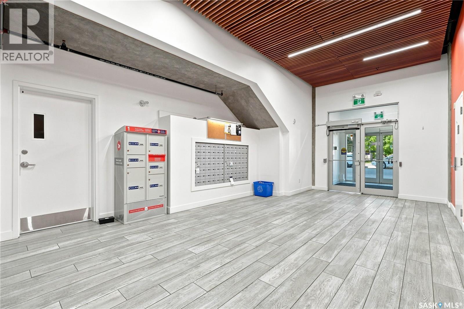 310 404 C Avenue S, Saskatoon, SK - Indoor Photo Showing Other Room