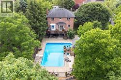 28 TAYWOOD Court Hamilton, ON L9H 7A2