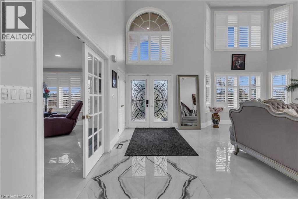 283 Second Road E, Stoney Creek, ON - Indoor Photo Showing Other Room