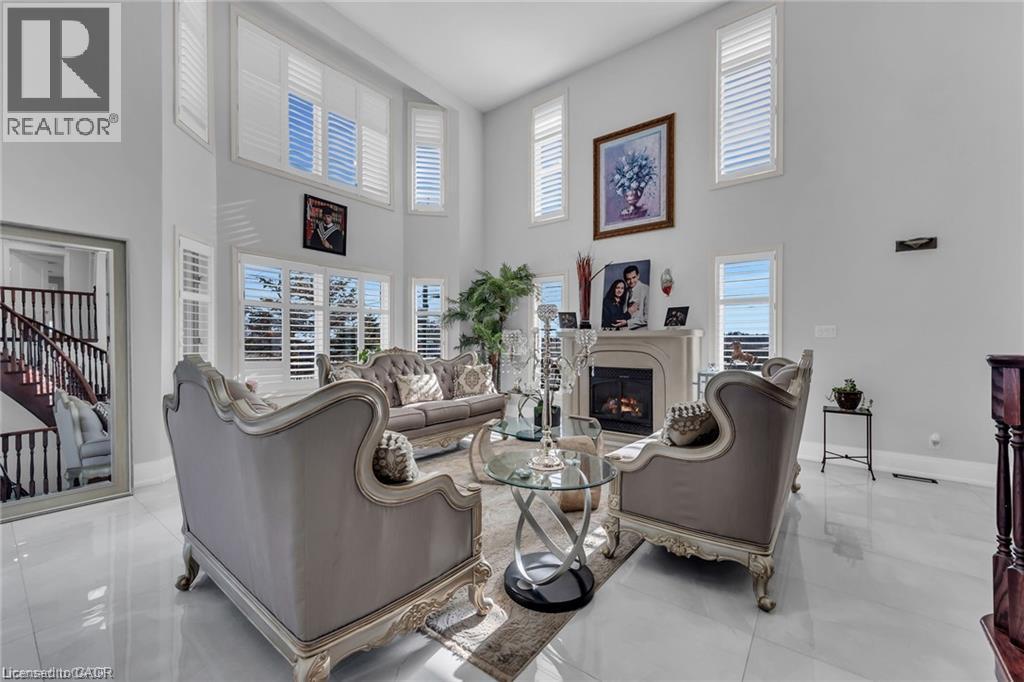 283 Second Road E, Stoney Creek, ON - Indoor With Fireplace