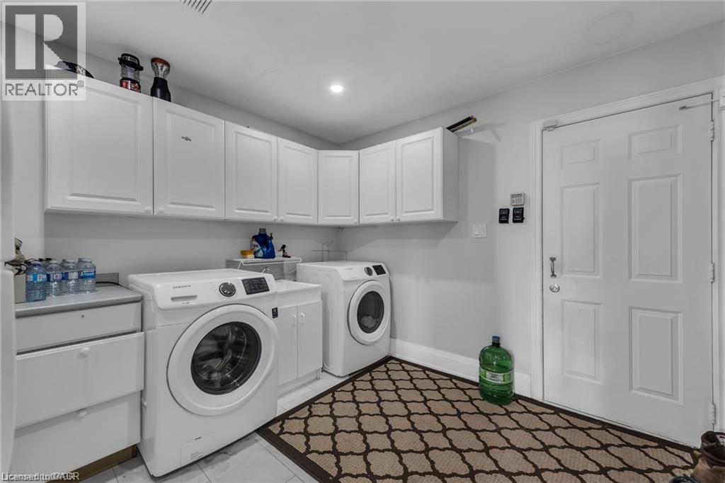 283 Second Road E, Stoney Creek, ON - Indoor Photo Showing Laundry Room