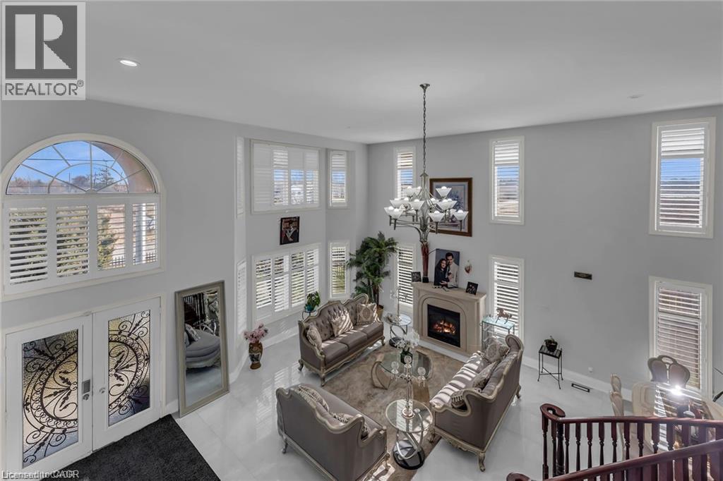 283 Second Road E, Stoney Creek, ON - Indoor With Fireplace