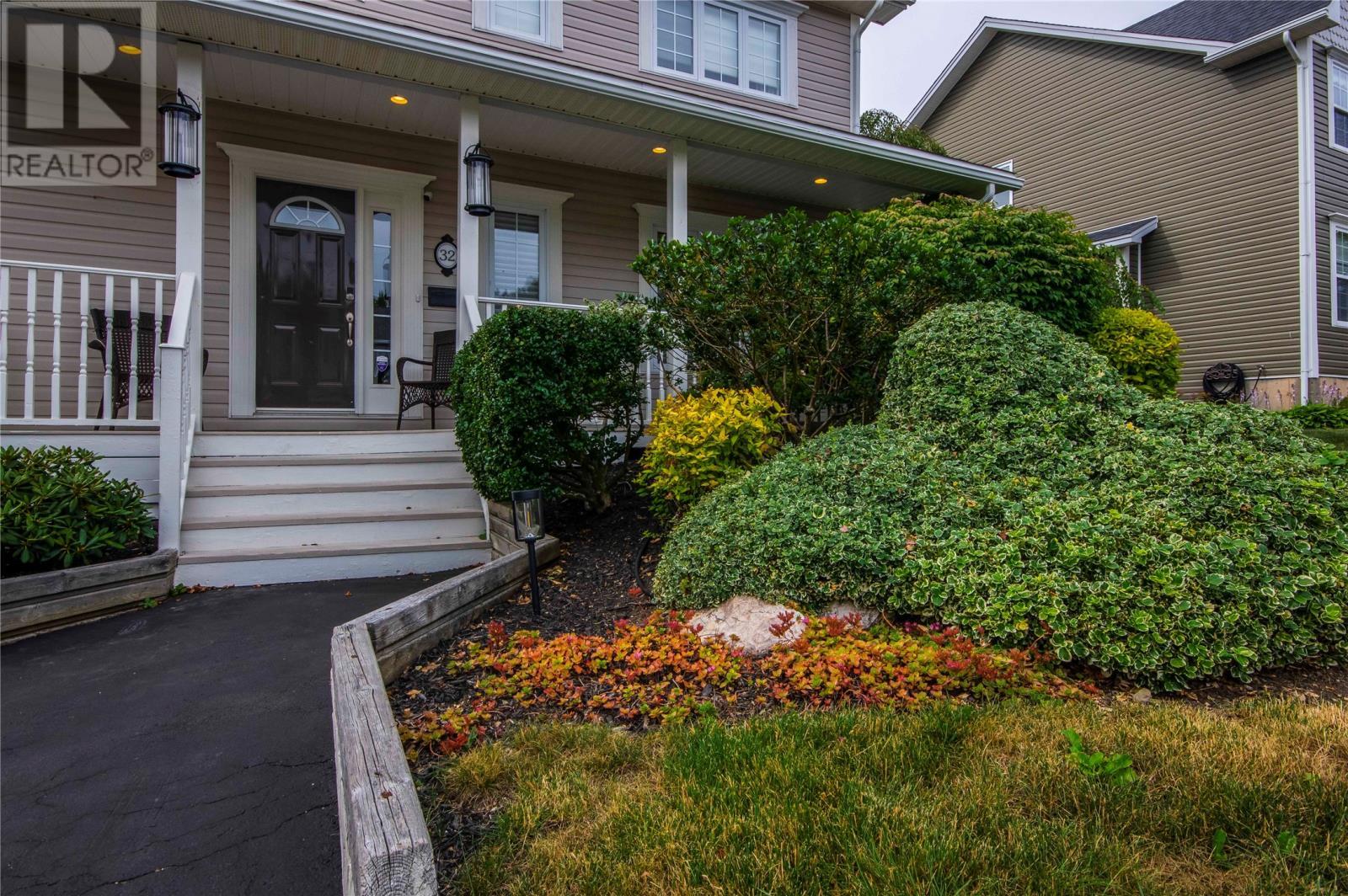 32 Dawsons Run, Conception Bay South, NL - Outdoor With Deck Patio Veranda