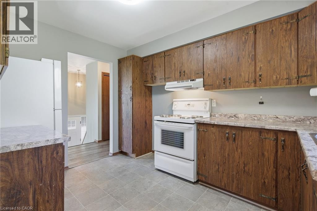 1621 Morrison Road, Cambridge, ON - Indoor Photo Showing Kitchen