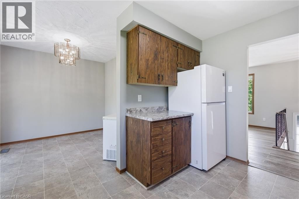 1621 Morrison Road, Cambridge, ON - Indoor Photo Showing Kitchen