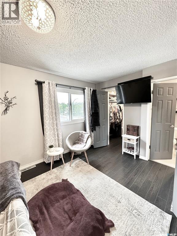 1908 3Rd Avenue E, Prince Albert, SK - Indoor