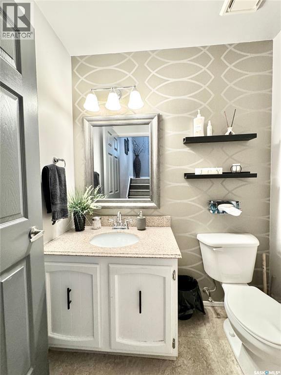 1908 3Rd Avenue E, Prince Albert, SK - Indoor Photo Showing Bathroom