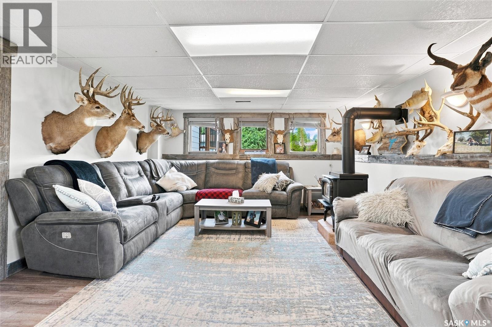 109 South Avenue E, Hafford, SK - Indoor Photo Showing Living Room