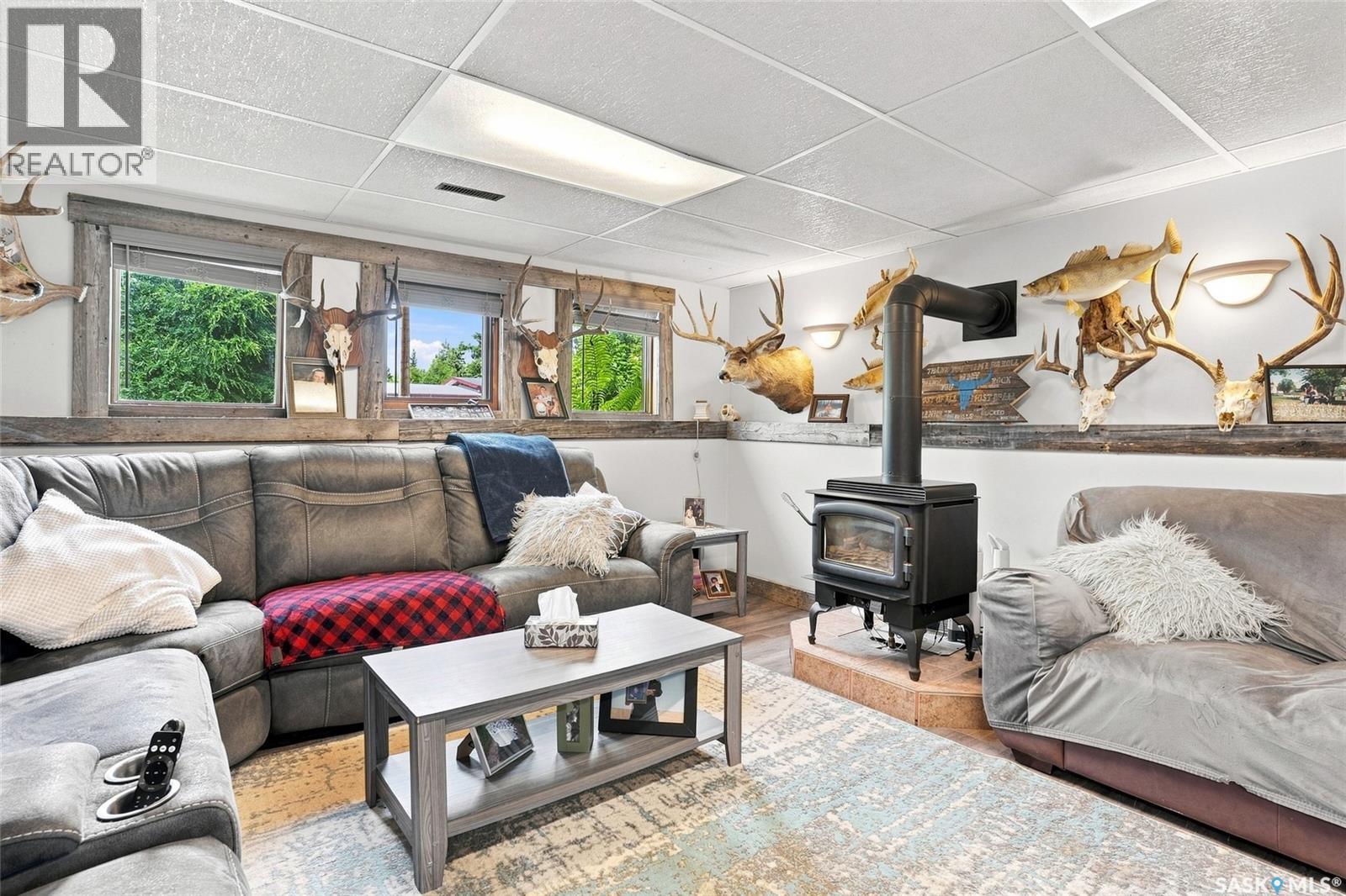 109 South Avenue E, Hafford, SK - Indoor Photo Showing Living Room