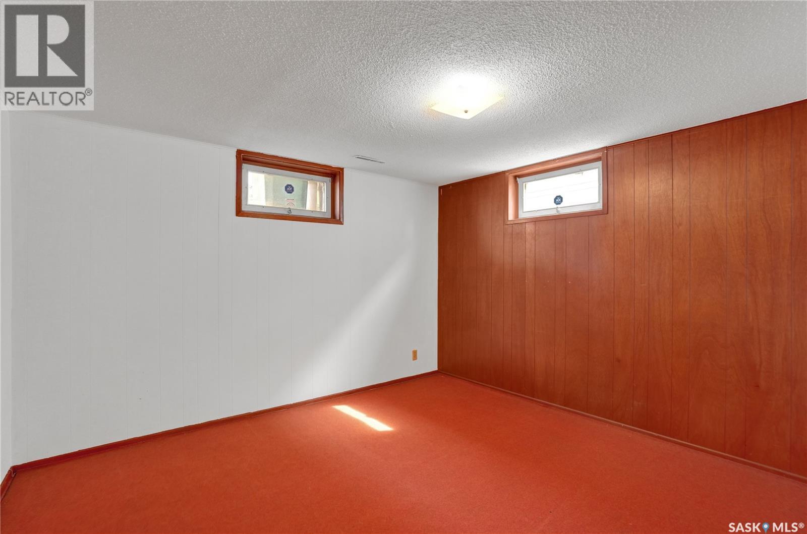 209 Broad Street N, Regina, SK - Indoor Photo Showing Other Room