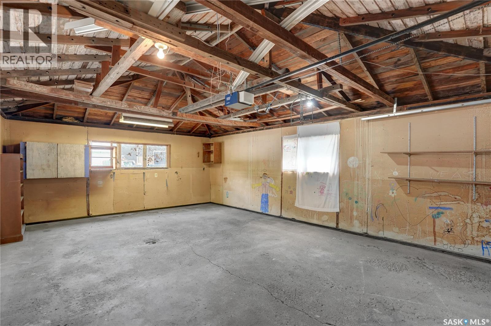 209 Broad Street N, Regina, SK - Indoor Photo Showing Basement