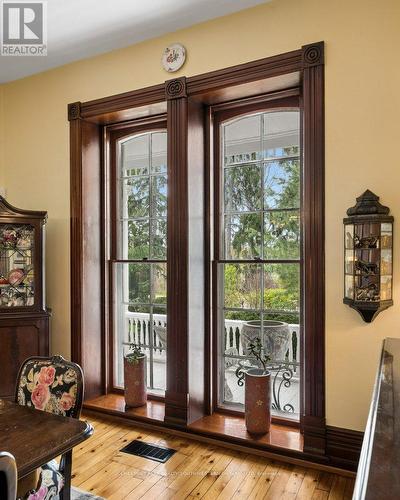 212 Queen Street E, Cambridge, ON - Indoor Photo Showing Other Room