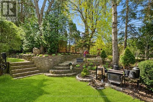 212 Queen Street E, Cambridge, ON - Outdoor